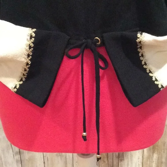 VINTAGE GORGEOUS!, “ST. JOHN” LOGO SWEATER - Picture 3 of 8